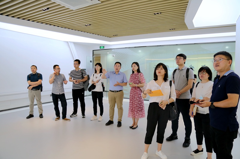 總社中央和國家機關青年干部“根在基層”調研團一行到訪浙農(nóng)